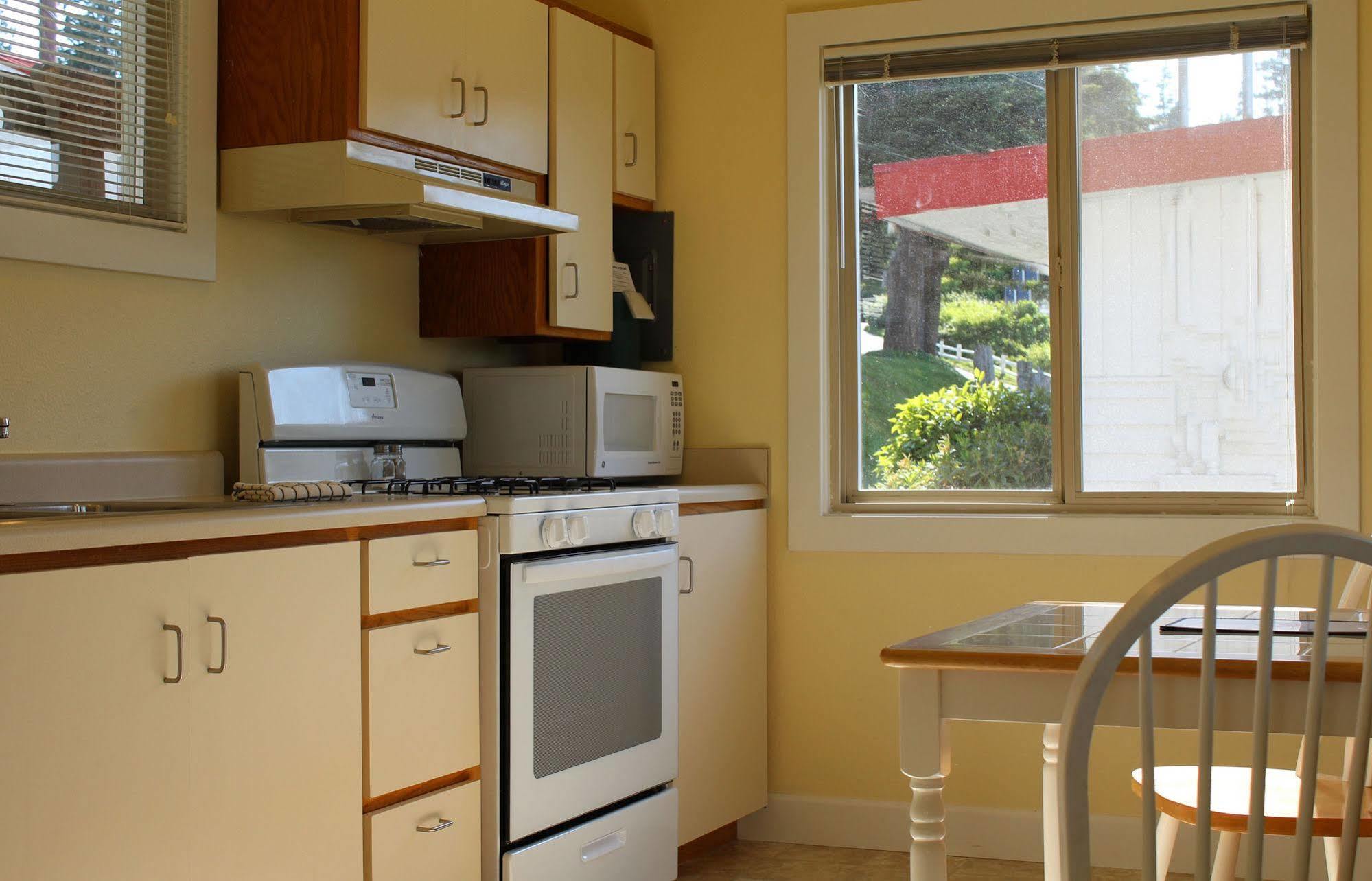 Anacortes Ship Harbor Inn Экстерьер фото